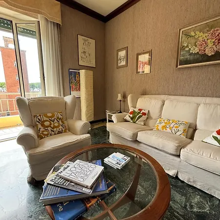 Casa Cele Centro Citta Vista Mare ונטימיגליה