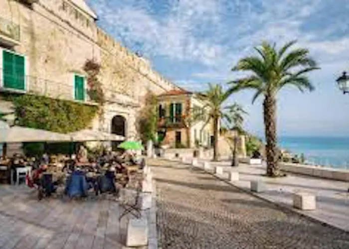 Appartamento Casa Cele Centro Citta Vista Mare Ventimiglia