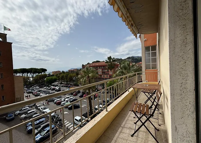 Casa Cele Centro Citta Vista Mare * 文蒂米利亚